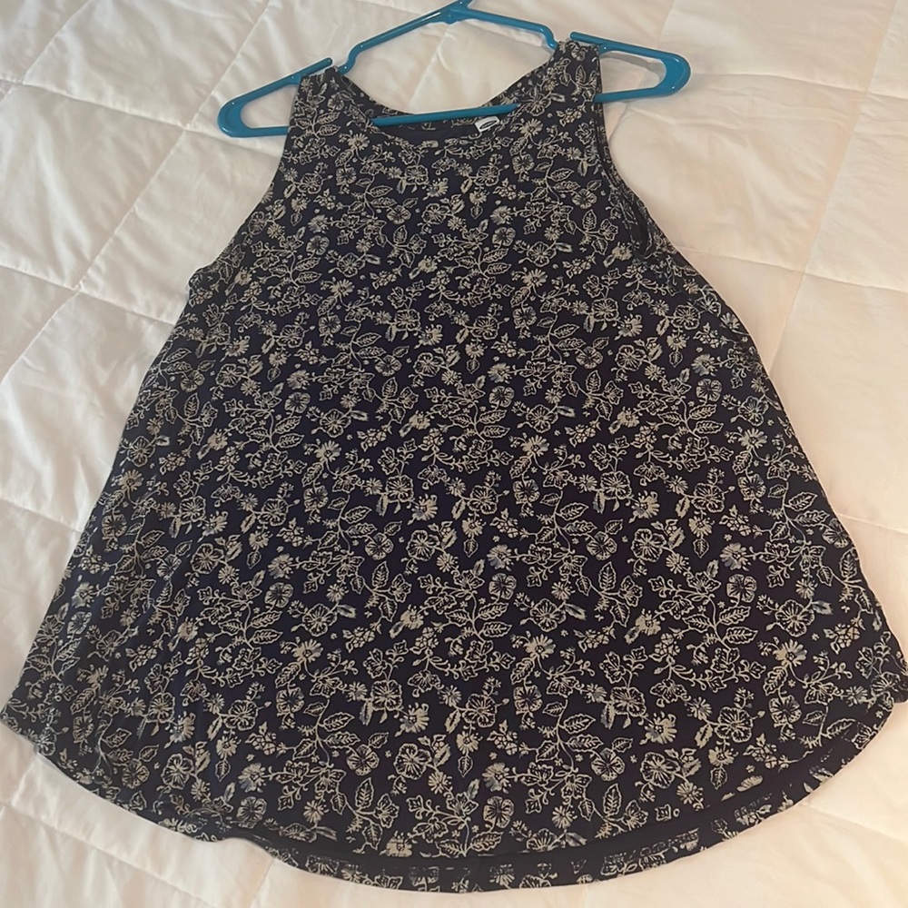 Old navy luxe tank top. Size M
